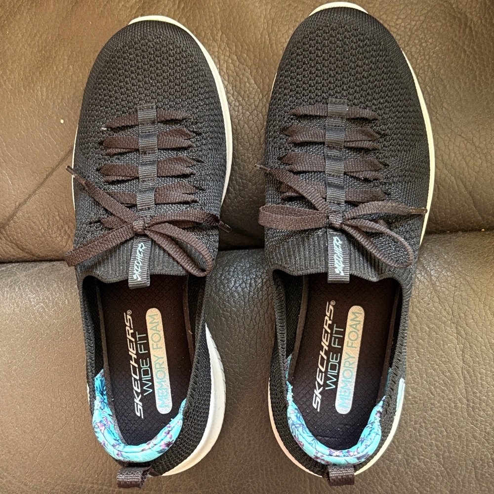 Sketchers black with blue  slip on memory foam wide fit sneakers